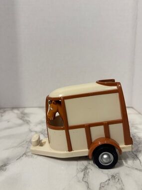 Retro 1997 Chevron Cars Horace N Trailer Toy - Horse Trailer & Horse Toy